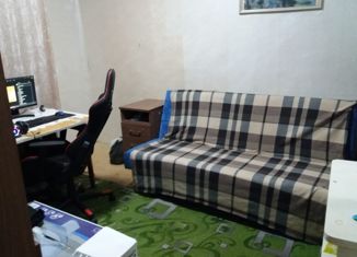 Продажа трехкомнатной квартиры, 59.8 м2, посёлок Чална, улица Ленина, 8