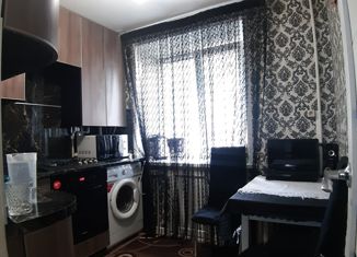 Продается 4-комнатная квартира, 62.2 м2, Азнакаево, улица Хасанова, 10