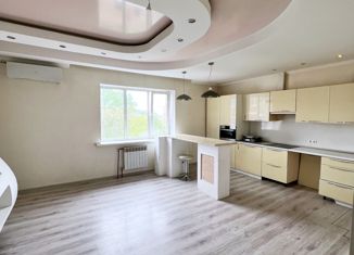 Продам 2-комнатную квартиру, 76.6 м2, Хабаровский край, Краснодарская улица, 17