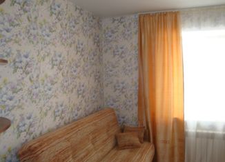 Продаю трехкомнатную квартиру, 49.6 м2, Горняк, улица Некрасова, 35