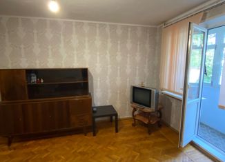 Сдается в аренду трехкомнатная квартира, 58 м2, Ставрополь, Ботанический проезд, 14