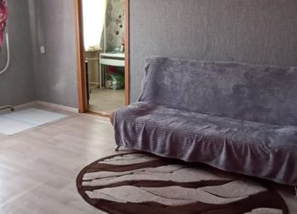 Продаю 2-комнатную квартиру, 43.8 м2, Находка, Центральная улица, 6