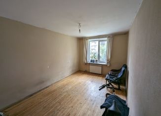 Продам 2-комнатную квартиру, 47.5 м2, Санкт-Петербург, улица Лёни Голикова, 50, метро Проспект Ветеранов