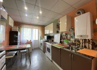 Продается 3-комнатная квартира, 70.6 м2, Новопавловск, улица Кирова, 37/5