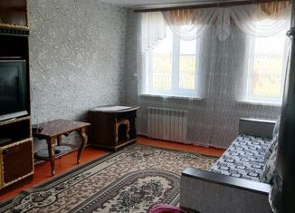 Продается 3-комнатная квартира, 61 м2, село Белозерское, улица Карла Маркса, 63