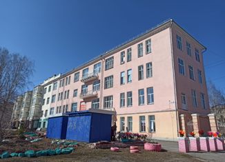 Продажа комнаты, 110 м2, Серов, улица Площадь Металлургов, 2