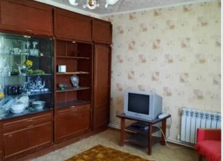 Продам 3-комнатную квартиру, 62.2 м2, Новоузенск, 2-й микрорайон, 10