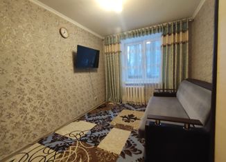 Продается 2-ком. квартира, 45 м2, Санкт-Петербург, проспект Славы, 2к4, муниципальный округ Купчино