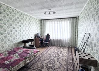 Продажа двухкомнатной квартиры, 51.1 м2, Орловская область, улица Матросова, 50