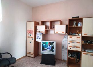 Продается двухкомнатная квартира, 56 м2, Тюменская область, улица Свободы, 2