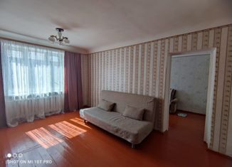 Продаю 2-комнатную квартиру, 42.9 м2, Давлеканово, улица Чкалова, 12