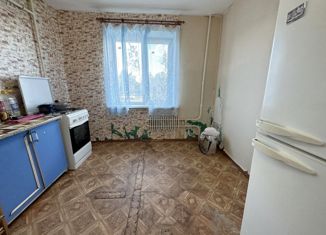 Продаю 1-комнатную квартиру, 35 м2, Строитель, улица 5 Августа, 22