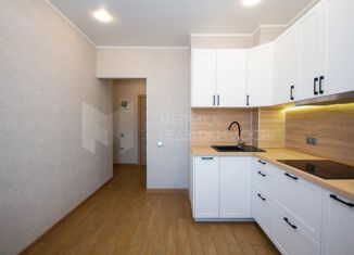 Продажа двухкомнатной квартиры, 56.8 м2, Тюмень, улица 50 лет Октября, 75к2, ЖК Славутич