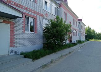 Продам 2-ком. квартиру, 48.9 м2, Советский, улица Мичурина, 2а