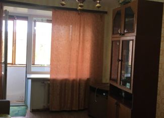 Продаю трехкомнатную квартиру, 56 м2, Глазов, улица Энгельса, 2