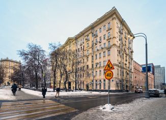 Продажа 3-комнатной квартиры, 73 м2, Москва, улица Земляной Вал, 3/1с7, метро Курская