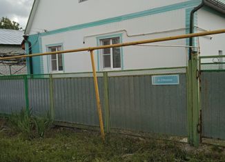 Продам дом, 82 м2, поселок городского типа Каменка, улица 3 Пятилетка, 6