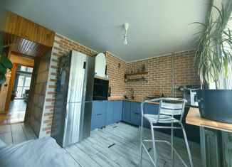 Сдам в аренду трехкомнатную квартиру, 72 м2, Белгородская область, улица Машковцева, 4