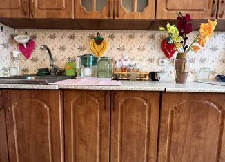 Продаю 2-ком. квартиру, 55.3 м2, посёлок городского типа Смышляевка, Московское шоссе, 24-й километр, 9с6