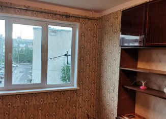 Двухкомнатная квартира на продажу, 48.3 м2, поселок городского типа Молочный, улица Гальченко, 3