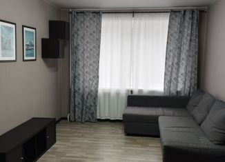 Продам 2-ком. квартиру, 42.4 м2, Богданович, Октябрьская улица, 90