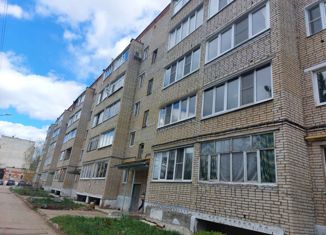 Продается 2-комнатная квартира, 48 м2, Алексин, улица Болотова, 10