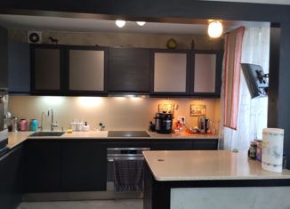 Продаю 5-комнатную квартиру, 95.3 м2, Рыбинск, улица Фурманова, 17