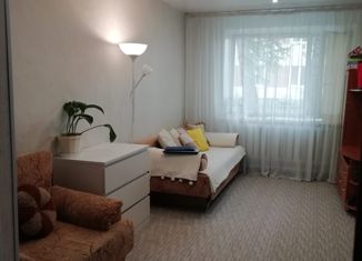 Продается трехкомнатная квартира, 50.7 м2, село Ребриха, 1-я Целинная улица, 1