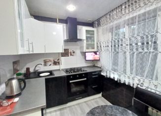 Продаю 2-ком. квартиру, 49 м2, Тула, Новомосковская улица, 13