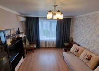 Продам 4-ком. квартиру, 76.3 м2, Тихорецк, Октябрьская улица, 99