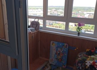 Продаю 2-ком. квартиру, 50 м2, Менделеевск, Трудовая улица, 9