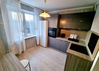 4-комнатная квартира на продажу, 90 м2, Челябинск, улица Овчинникова, 6, Советский район