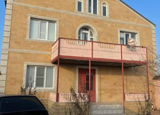 Продажа дома, 200 м2, село Чапаево, Школьная улица