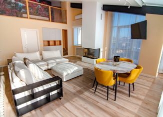 Продажа 3-комнатной квартиры, 97.5 м2, Находка, проспект Мира, 26Б