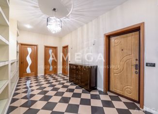 Продам 3-комнатную квартиру, 139 м2, Екатеринбург, Красноармейская улица, 66, Красноармейская улица