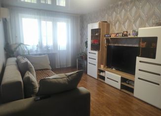 Продается трехкомнатная квартира, 60.7 м2, Котово, улица Победы, 42