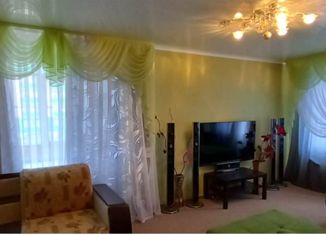 Продажа 4-ком. квартиры, 72 м2, Стрежевой, Кедровая улица, 63