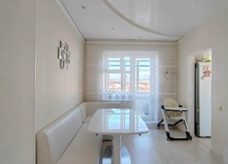Продается 2-комнатная квартира, 58.2 м2, Якутск, улица Лермонтова, 100/2, Сайсарский округ