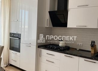 Сдаю 1-ком. квартиру, 42 м2, Стерлитамак, улица Строителей, 65