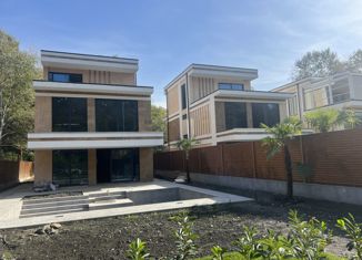 Продаю дом, 200 м2, посёлок городского типа Дагомыс