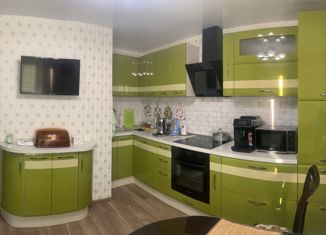 2-комнатная квартира на продажу, 50.8 м2, Москва, улица Плющева, 17к1, улица Плющева