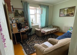 Продам трехкомнатную квартиру, 80.3 м2, село Киргиз-Мияки, улица Корнеева, 1