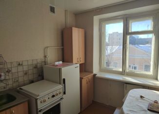 Продается однокомнатная квартира, 30 м2, Троицк, улица имени Ю.А. Гагарина, 3В