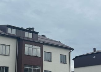 Продается 3-ком. квартира, 90 м2, Чегем, улица имени М.В. Сижажева, 20