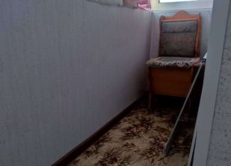 Продам 3-комнатную квартиру, 42 м2, Барнаул, улица Георгия Исакова, 134