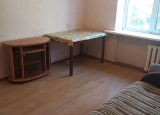 Продам 3-комнатную квартиру, 44 м2, Самара, Каховская улица, 6, метро Кировская