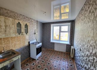 Продаю 2-комнатную квартиру, 50.2 м2, Мелеуз, улица Ленина, 150