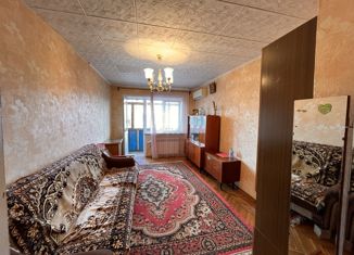 Продается 2-комнатная квартира, 50 м2, посёлок городского типа Яблоновский, улица Андрухаева, 47