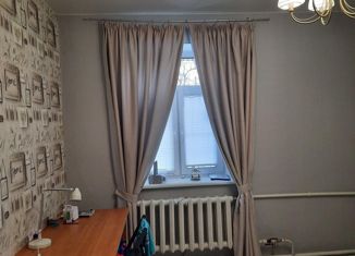 Продается трехкомнатная квартира, 71.6 м2, Ломоносов, Владимирская улица, 21