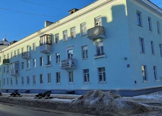 Продам двухкомнатную квартиру, 47 м2, Бокситогорск, Дымское шоссе, 2